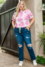 Load image into Gallery viewer, Plus Size Printed Round Neck Short Sleeve Top