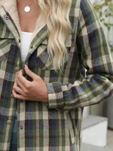 Load image into Gallery viewer, Plaid Snap Down Plush Hooded Jacket