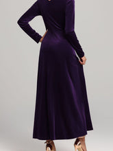 Load image into Gallery viewer, Square Neck Long Sleeve Velvet Dress