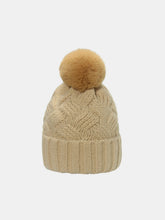 Load image into Gallery viewer, Roll Rim Cable-Knit Hat