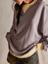 Load image into Gallery viewer, Contrast Trim Round Neck Long Sleeve Sweatshirt