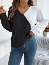 Load image into Gallery viewer, Two-Tone V-Neck Long Sleeve Sweater