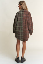 Load image into Gallery viewer, J.NNA Snap Down Tweed Plaid Contrast  Longline Shacket