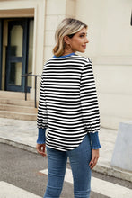 Load image into Gallery viewer, Contrast Striped Notched Long Sleeve Top