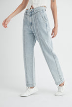 Load image into Gallery viewer, MABLE Pleated Front Detail Straight Jeans