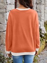 Load image into Gallery viewer, Contrast Round Neck Long Sleeve Sweatshirt