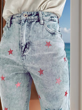 Load image into Gallery viewer, Distressed Star Jeans with Pockets