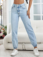 Load image into Gallery viewer, High Waist Jeans with Pockets