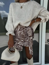 Load image into Gallery viewer, Round Neck Long Sleeve Sweater