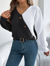 Load image into Gallery viewer, Two-Tone V-Neck Long Sleeve Sweater