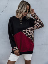 Load image into Gallery viewer, Perfee Leopard Contrast Long Sleeve Sweatshirt