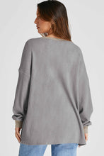 Load image into Gallery viewer, Waffle-Knit Long Sleeve Sweatshirt