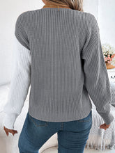 Load image into Gallery viewer, Two-Tone V-Neck Long Sleeve Sweater