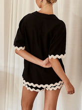 Load image into Gallery viewer, Contrast Trim Half Sleeve Top and Shorts Set