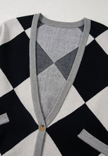 Load image into Gallery viewer, Color Block Button Down Long Sleeve Cardigan