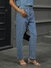 Load image into Gallery viewer, Pearl Detail Straight Jeans with Pockets