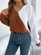 Load image into Gallery viewer, Two-Tone V-Neck Long Sleeve Sweater