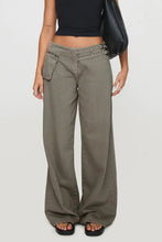 Load image into Gallery viewer, Wide Leg Jeans with Pockets