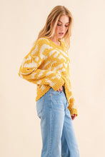 Load image into Gallery viewer, And The Why Full Size Textured Pattern Contrast Sweater
