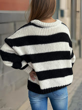 Load image into Gallery viewer, Contrast Striped Round Neck Long Sleeve Sweater