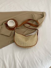 Load image into Gallery viewer, Straw Weave Adjustable Strap Shoulder Bag