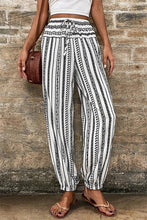 Load image into Gallery viewer, Printed Elastic Waist Pants