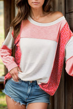 Load image into Gallery viewer, Exposed Seam Leopard Color Block Round Neck Top