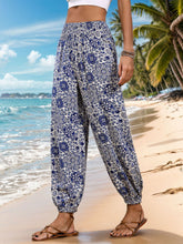 Load image into Gallery viewer, Printed Elastic Waist Pants