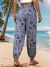 Load image into Gallery viewer, Printed Elastic Waist Pants