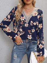 Load image into Gallery viewer, Printed V-Neck Long Sleeve Blouse