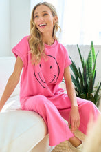 Load image into Gallery viewer, First Love Smile Face Drop Shoulder Brushed Inside T-Shirt