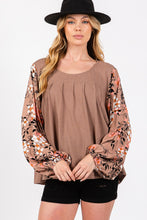 Load image into Gallery viewer, SAGE + FIG Floral Long Sleeve Front Pleated Detail Blouse