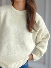 Load image into Gallery viewer, Round Neck Long Sleeve Sweater