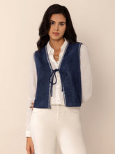 Load image into Gallery viewer, Tied Contrast Trim Vest