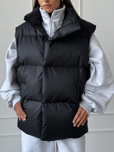 Load image into Gallery viewer, Zip Up Turtleneck Vest Coat