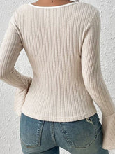 Load image into Gallery viewer, Scoop Neck Long Sleeve T-Shirt