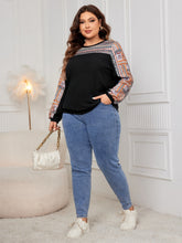 Load image into Gallery viewer, Plus Size Printed Long Sleeve Sweatshirt