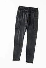 Load image into Gallery viewer, Pocketed V-Cut Waist Leggings