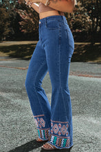 Load image into Gallery viewer, Embroidered Bootcut Jeans