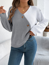 Load image into Gallery viewer, Two-Tone V-Neck Long Sleeve Sweater