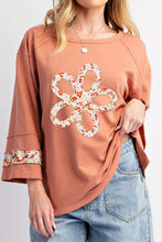 Load image into Gallery viewer, Exposed Seam Slit Floral Round Neck Blouse