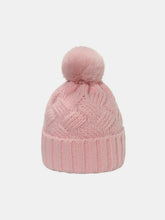 Load image into Gallery viewer, Roll Rim Cable-Knit Hat