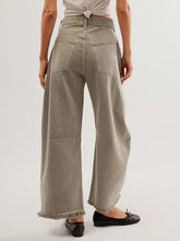 Load image into Gallery viewer, Raw Hem Wide Leg Jeans with Pockets
