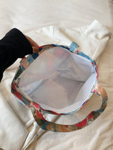 Load image into Gallery viewer, Printed Canvas Handbag with Zipper