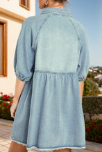 Load image into Gallery viewer, Raw Hem Snap Down Half Sleeve Denim Dress