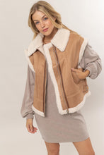 Load image into Gallery viewer, HYFVE Fur-Contrast Zip Up Suede Vest