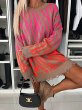 Load image into Gallery viewer, Contrast Round Neck Long Sleeve Oversize Sweater