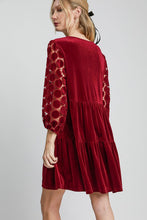 Load image into Gallery viewer, Umgee Dotted Lace Sleeve Tiered Velvet Mini Dress
