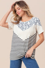 Load image into Gallery viewer, BiBi Printed Color Block Short Sleeve T-Shirt