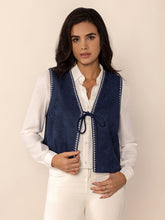 Load image into Gallery viewer, Tied Contrast Trim Vest